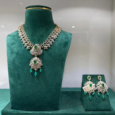 Emerald-Green Drop Necklace Set — Silver 92.5